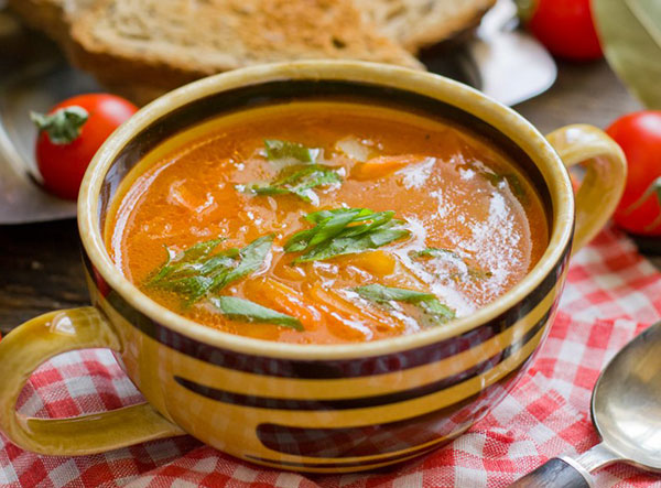 Картофельный суп с томатной пастой